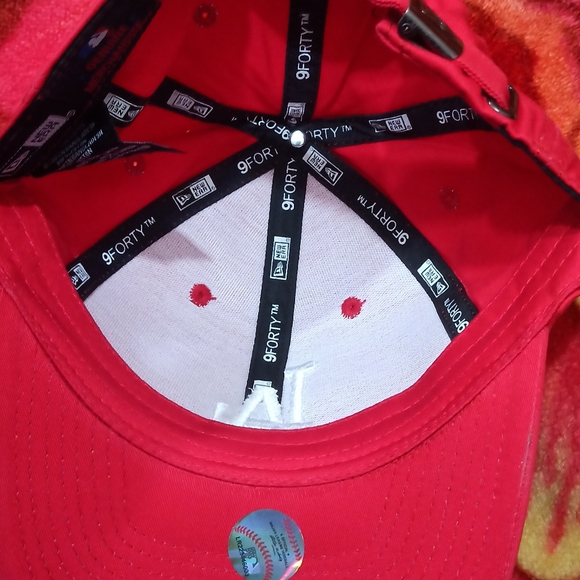 New Era - Picture 3 of 5